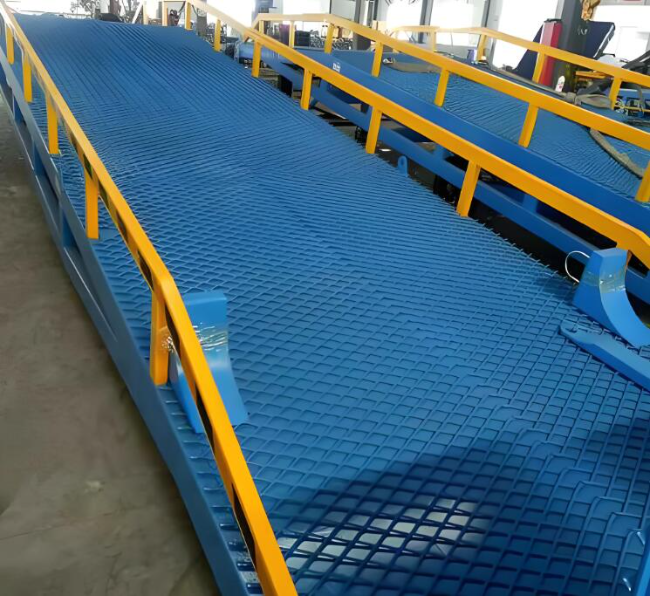 穆棱移动式液压登车桥